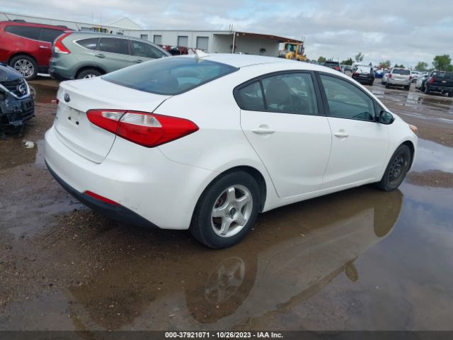 KNAFX4A65G5497170 KIA FORTE LX