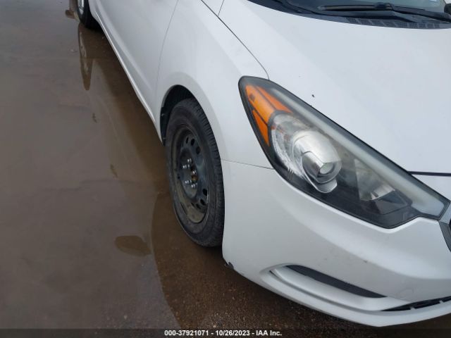 KNAFX4A65G5497170 KIA FORTE LX