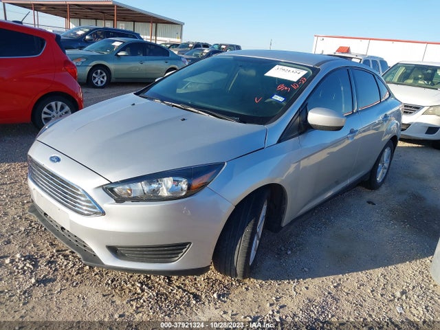 2018 FORD FOCUS SE VIN: 1FADP3F2XJL230707