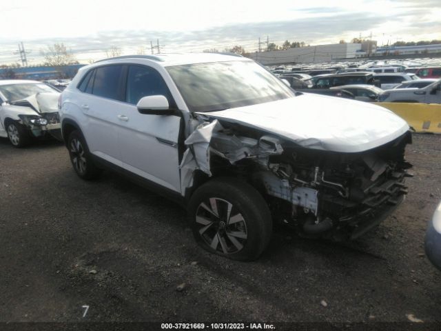 1V2LC2CA0NC202426 auction archive image