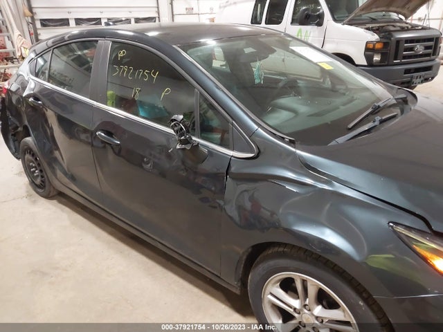 Chevrolet Cruze Lt Auto 2018 3G1BE6SMXJS519833 Image 6