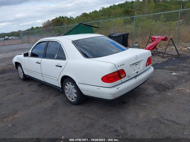 1998 MERCEDES-BENZ E-CLASS VIN: WDBJF65F4WA531402