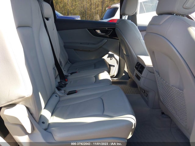WA1LAAF79JD033488 Audi Q7 3.0t Premium