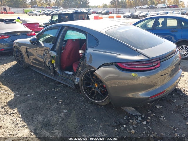 2018 PORSCHE PANAMERA WP0AA2A71JL112315 Photo 2