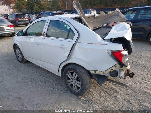 Chevrolet SONIC LT 2015 1G1JC5SH7F4104250 Image 3