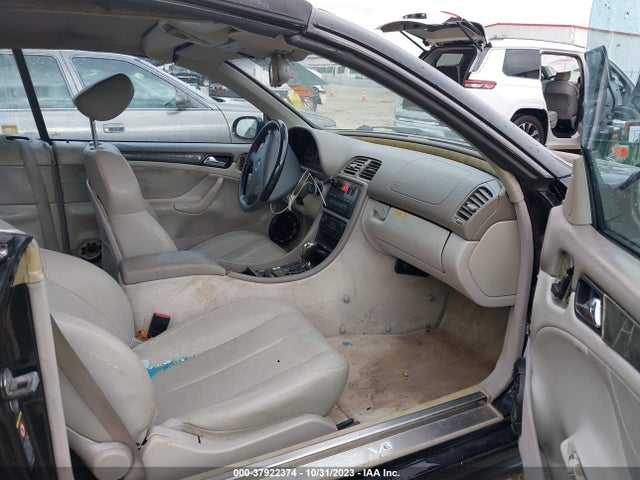 2000 MERCEDES-BENZ CLK 430 VIN: WDBLK70G4YT047540