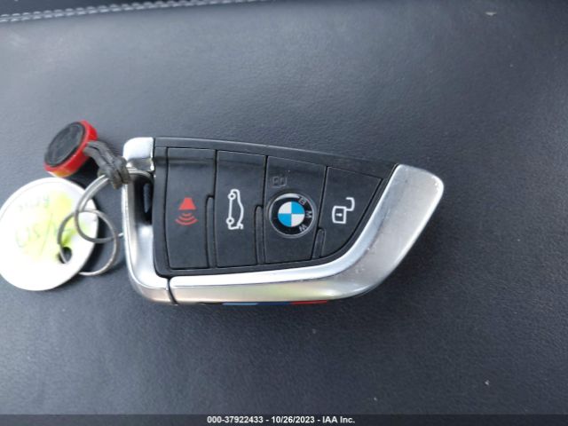 2021 BMW M3 WBS33AY05MFL31571 Photo 10
