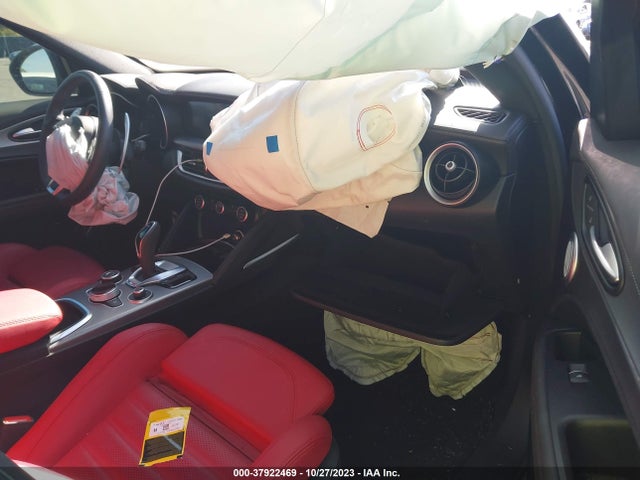 ZASPAKBN0P7D58000 Alfa Romeo Stelvio Veloce