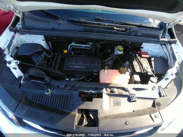 Chevrolet TRAX LS 2018 KL7CJNSB7JB698017 Image 10