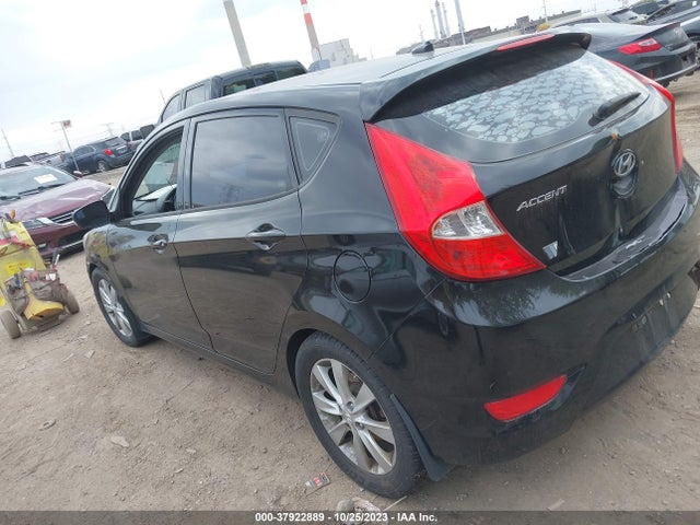 2013 HYUNDAI ACCENT SE VIN: KMHCU5AE8DU122169
