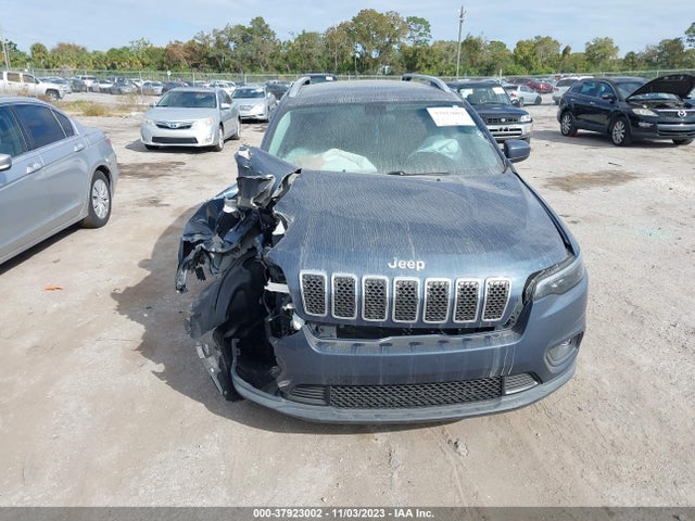 1C4PJLCB9KD479489 Jeep Cherokee Latitude