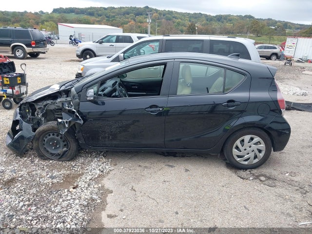 Toyota Prius C One/two/three/four 2015 JTDKDTB32F1580859 Image 14