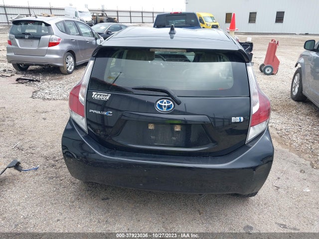 Toyota Prius C One/two/three/four 2015 JTDKDTB32F1580859 Image 16