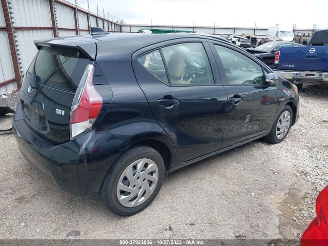 Toyota Prius C One/two/three/four 2015 JTDKDTB32F1580859 Image 4