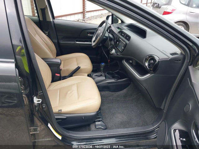 Toyota Prius C One/two/three/four 2015 JTDKDTB32F1580859 Image 5