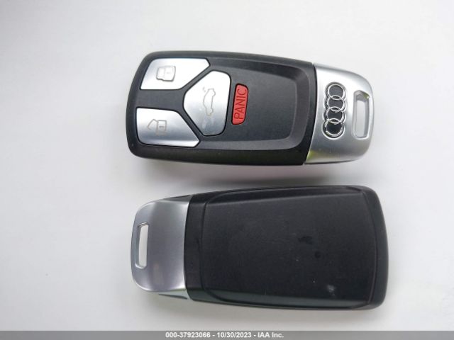 WA1BNAFY9K2022092 Audi Q5 Premium Plus