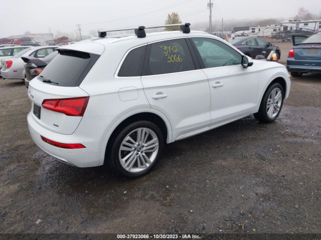WA1BNAFY9K2022092 Audi Q5 Premium Plus