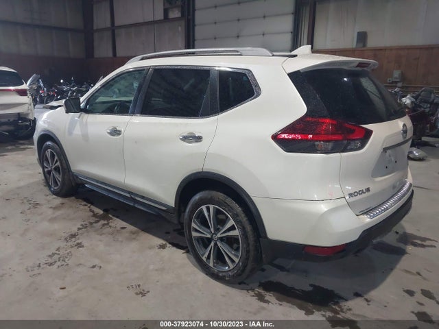 2017 NISSAN ROGUE SL VIN: 5N1AT2MV6HC796000