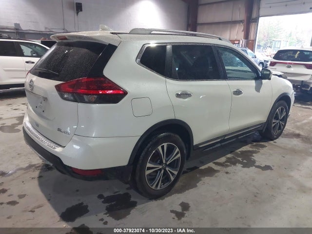 2017 NISSAN ROGUE SL VIN: 5N1AT2MV6HC796000