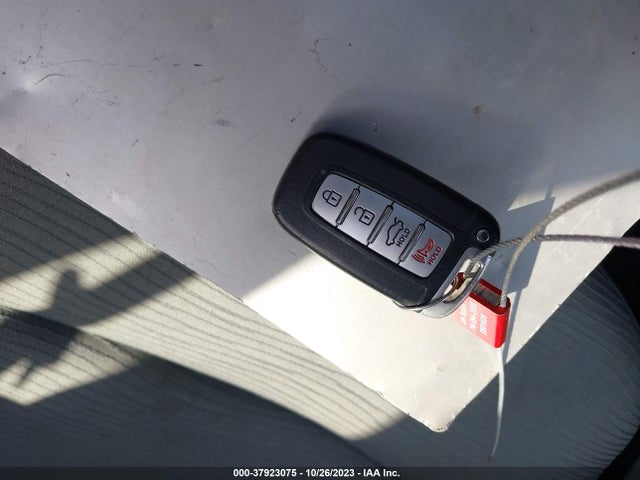 2015 HYUNDAI SONATA HYBRID VIN: KMHEC4A43FA134876