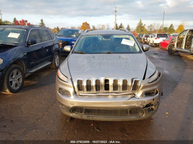1C4PJMCB8HW512081 Jeep Cherokee Latitude