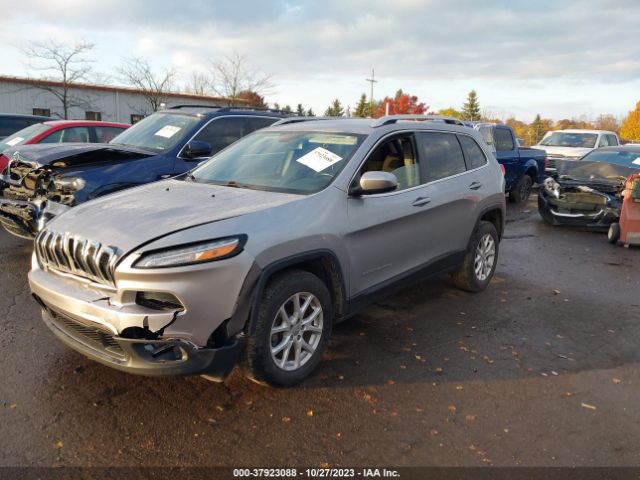 1C4PJMCB8HW512081 Jeep Cherokee Latitude