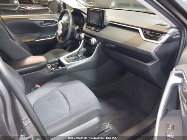 2019 TOYOTA RAV4 JTMF1RFV9KJ016404 Photo 4