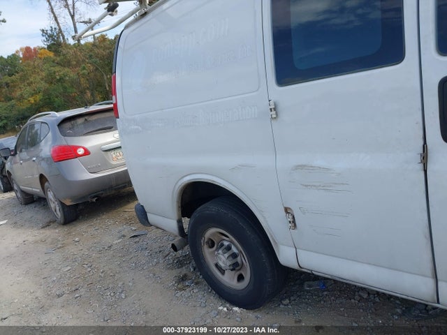 2018 CHEVROLET EXPRESS CARGO VAN VIN: 1GCWGAFP1J1342360