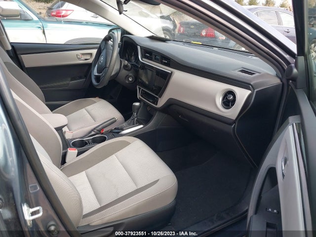 2019 TOYOTA COROLLA LE VIN: 2T1BURHE2KC191320