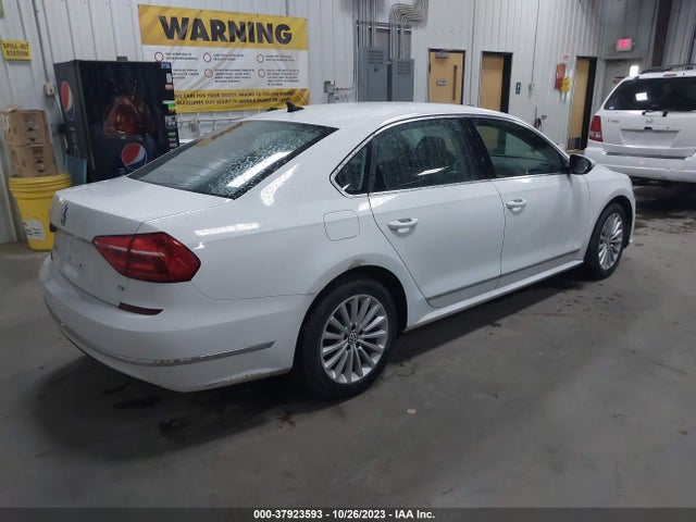 1VWBS7A32GC012791 Volkswagen Passat 1.8t Se