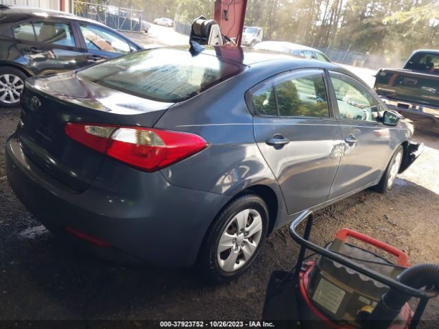 KNAFX4A60G5520418 KIA FORTE LX
