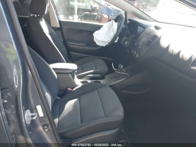 KNAFX4A60G5520418 KIA FORTE LX