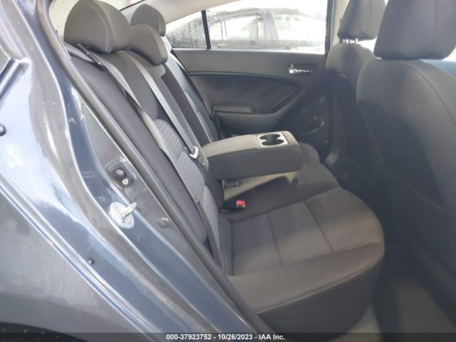 KNAFX4A60G5520418 KIA FORTE LX