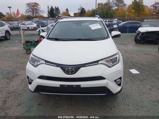 Toyota Rav4 Xle 2017 JTMRFREV1HJ137100 Image 13
