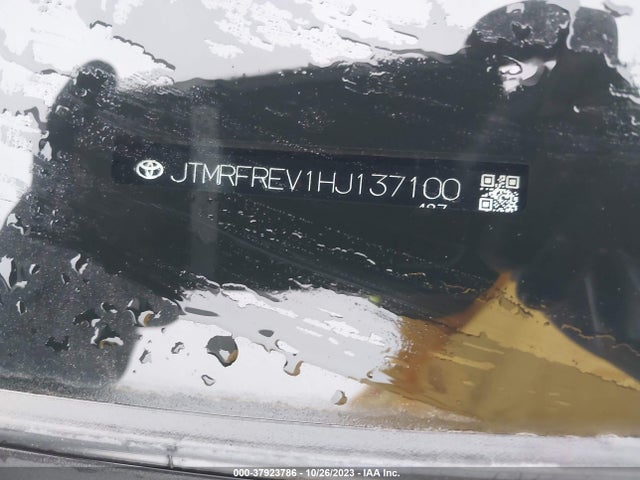 Toyota Rav4 Xle 2017 JTMRFREV1HJ137100 Image 9
