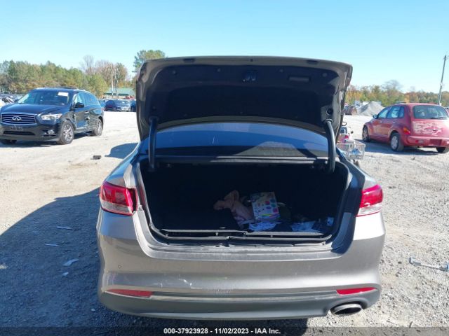 5XXGT4L34JG224083 KIA Optima Lx