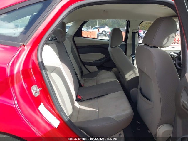 2014 FORD FOCUS SE VIN: 1FADP3F24EL266379
