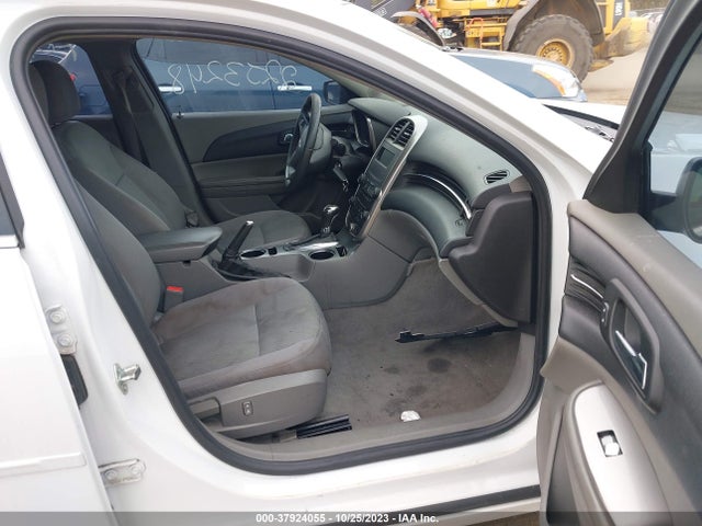 Chevrolet MALIBU LS 2015 1G11B5SL7FF226912 Image 5