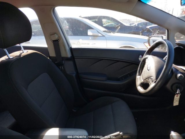 3KPFK4A79JE228997 KIA FORTE LX