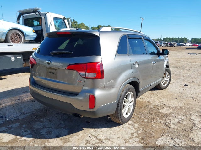 KIA SORENTO LX 2014 5XYKT4A67EG521406 Image 4