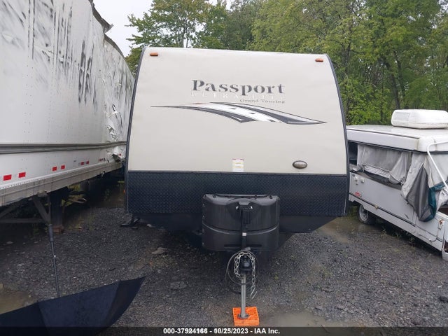 2016 KEYSTONE PASSPORT 4YDT29222GT410329 Photo 9