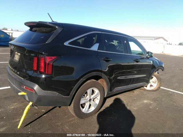 2021 KIA SORENTO LX VIN: 5XYRGDLC6MG008541