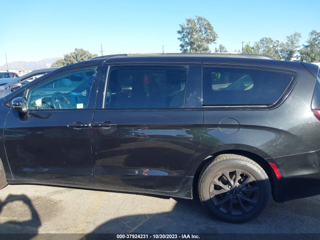 2C4RC1FG1MR503427 Chrysler Pacifica Touring