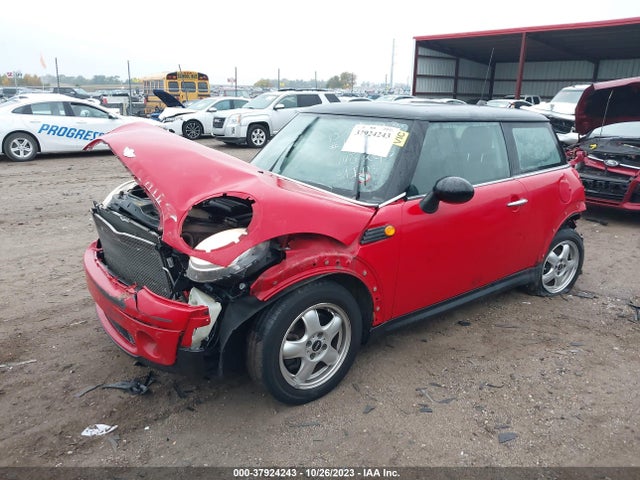 2007 MINI COOPER WMWMF33597TT58017 Photo 1