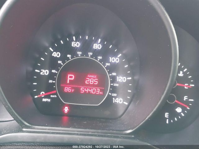 KNDJN2A29H7426886 KIA Soul Base