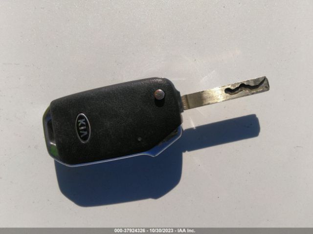KNDEUCAA5M7095431 KIA SELTOS S