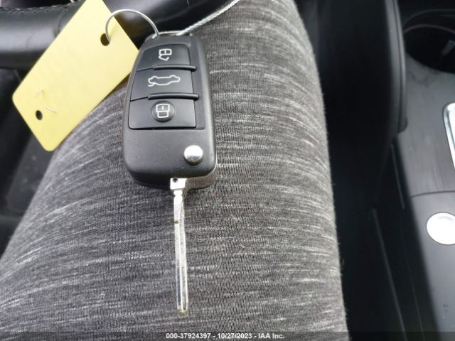 WAUAUGFF2KA120440 Audi A3 40 Premium/40 Titanium Premium