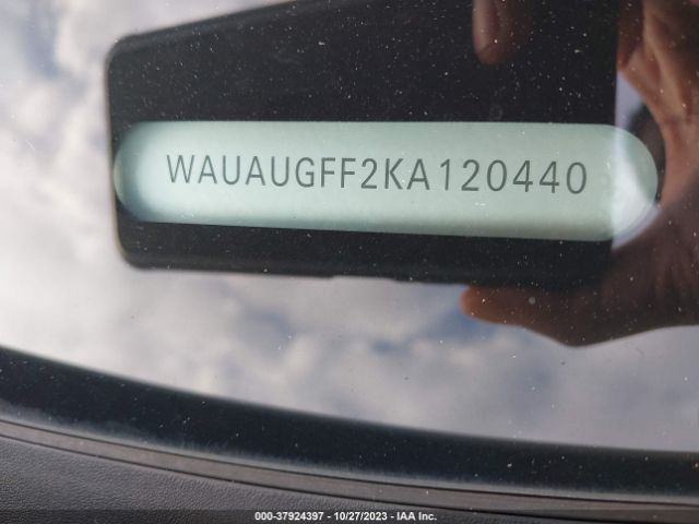 WAUAUGFF2KA120440 Audi A3 40 Premium/40 Titanium Premium