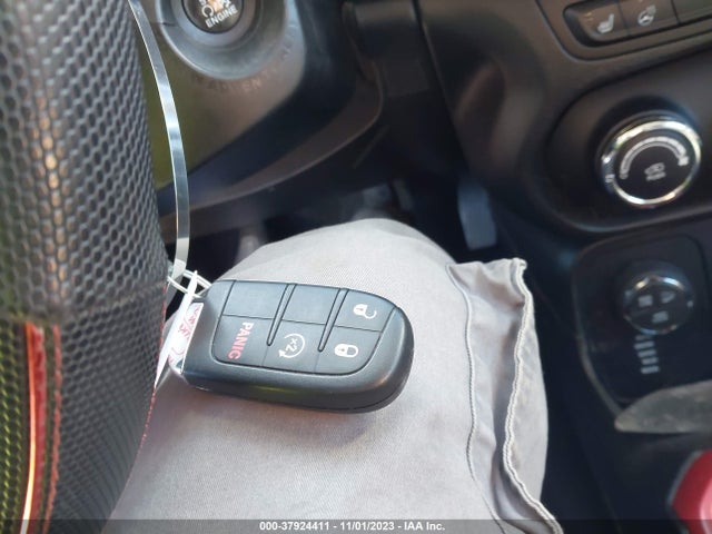 Jeep Renegade Trailhawk 2015 ZACCJBCT3FPC21123 Image 11