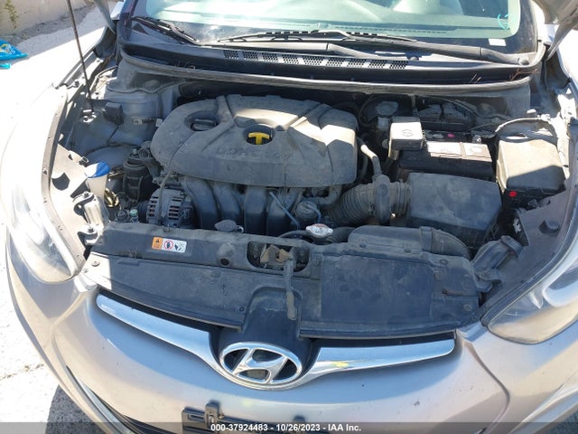 2015 HYUNDAI ELANTRA SE VIN: 5NPDH4AE5FH583978